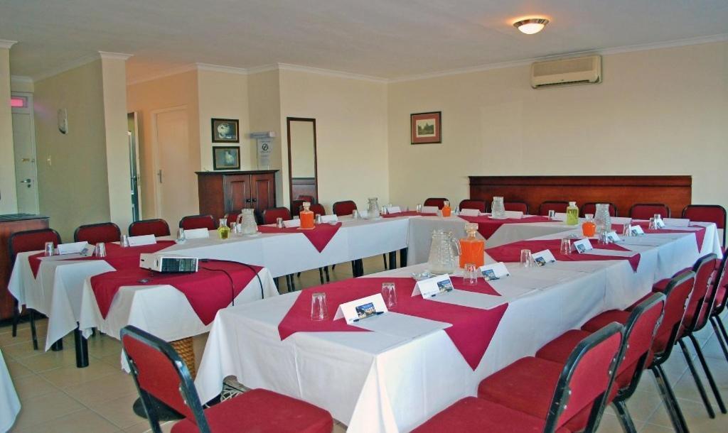 Chapman Hotel And Conference Centre Port Elizabeth Bagian luar foto